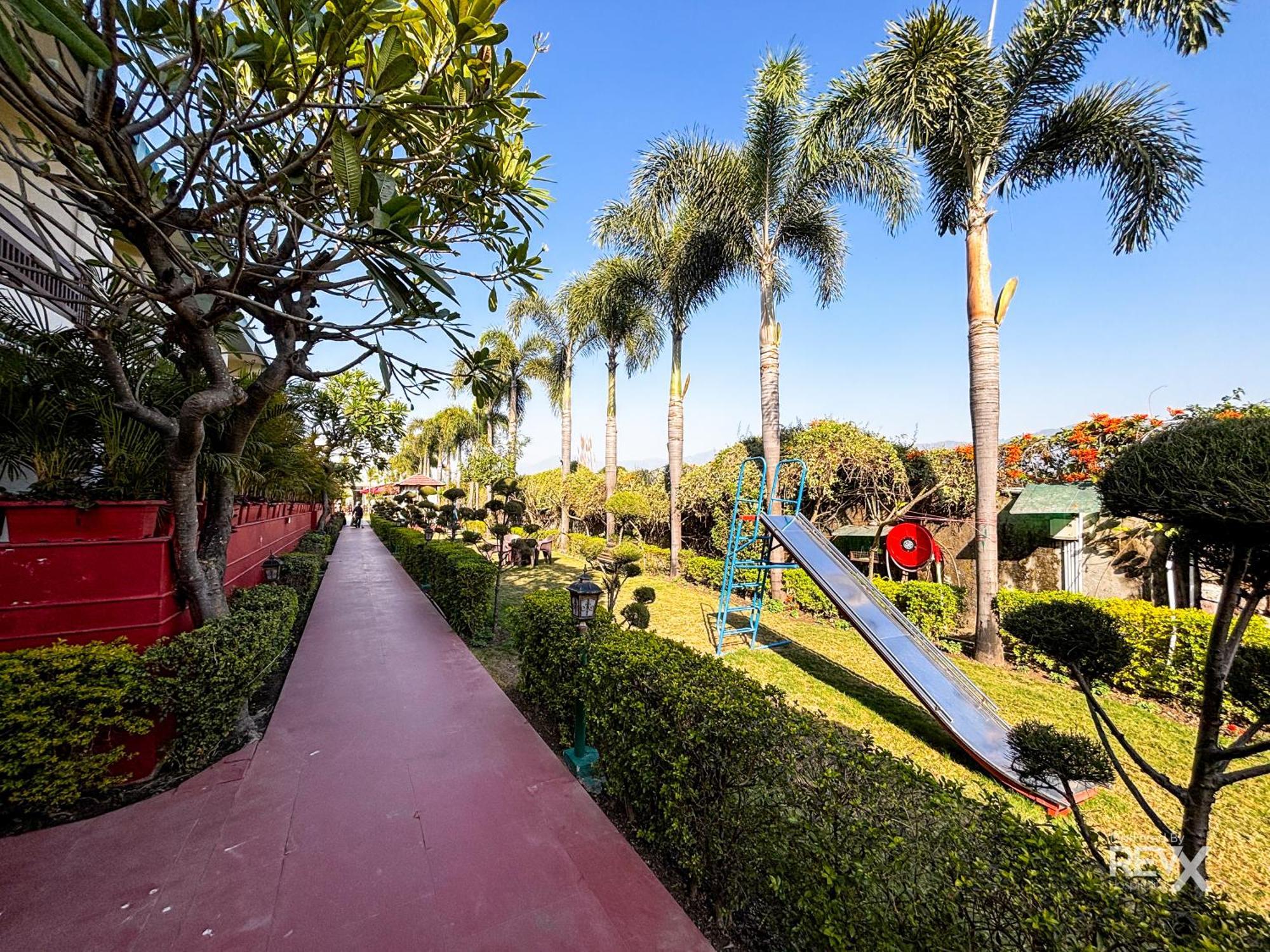 The Neeraj River Forest Resort Ayurvedic Wellness Center ริชิเคช ภายนอก รูปภาพ