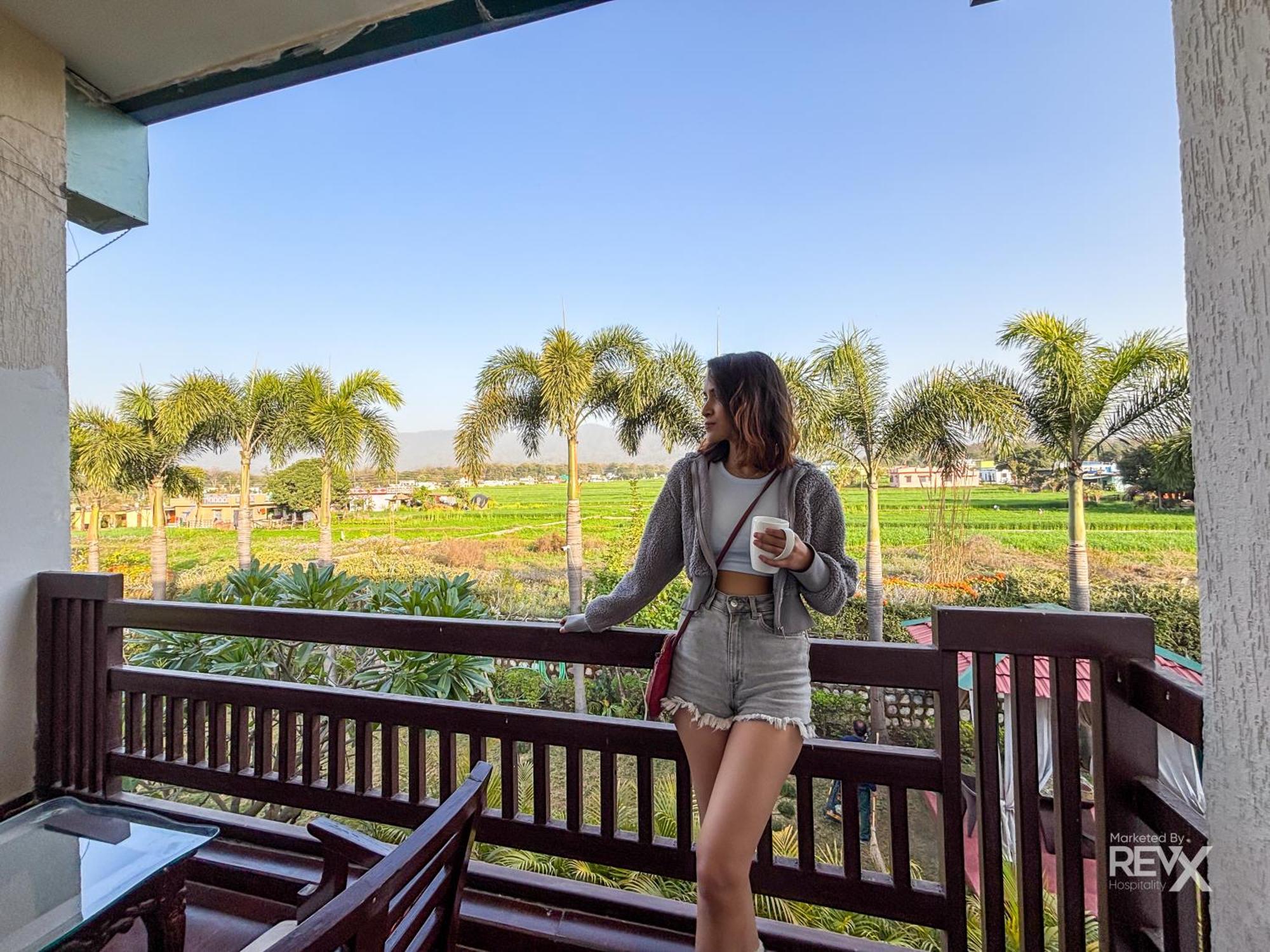 The Neeraj River Forest Resort Ayurvedic Wellness Center ริชิเคช ภายนอก รูปภาพ