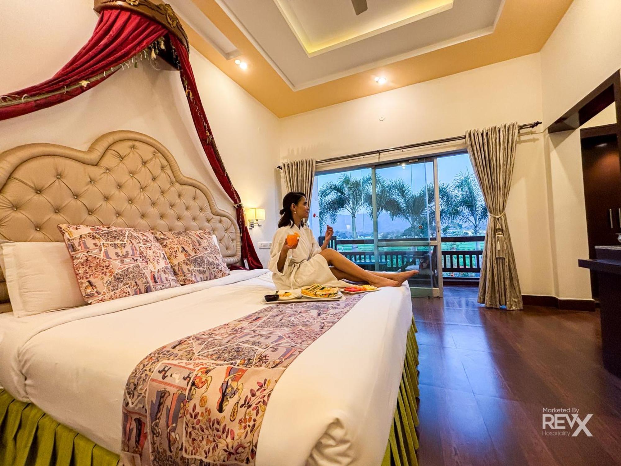 The Neeraj River Forest Resort Ayurvedic Wellness Center ริชิเคช ภายนอก รูปภาพ