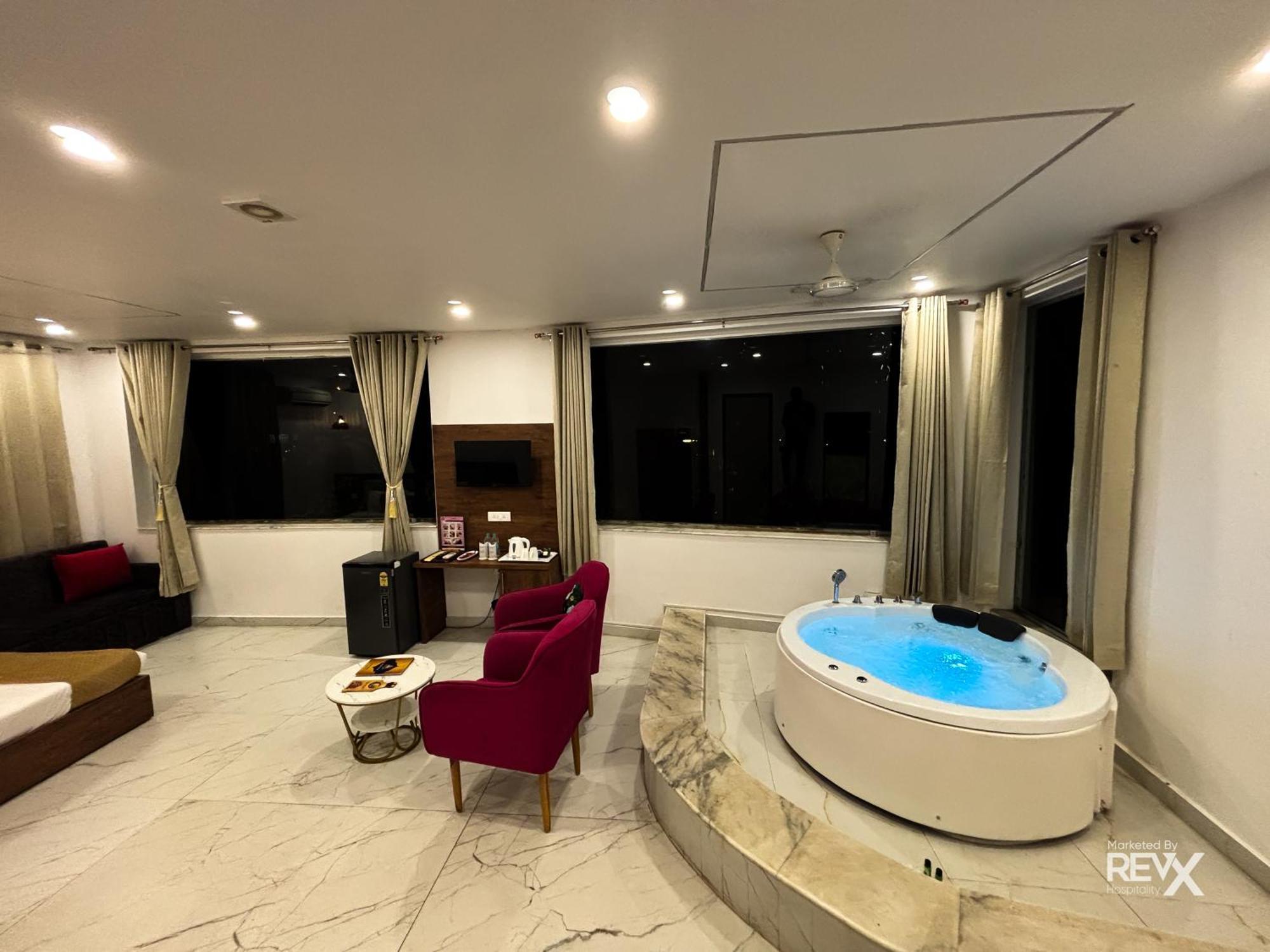 The Neeraj River Forest Resort Ayurvedic Wellness Center ริชิเคช ภายนอก รูปภาพ
